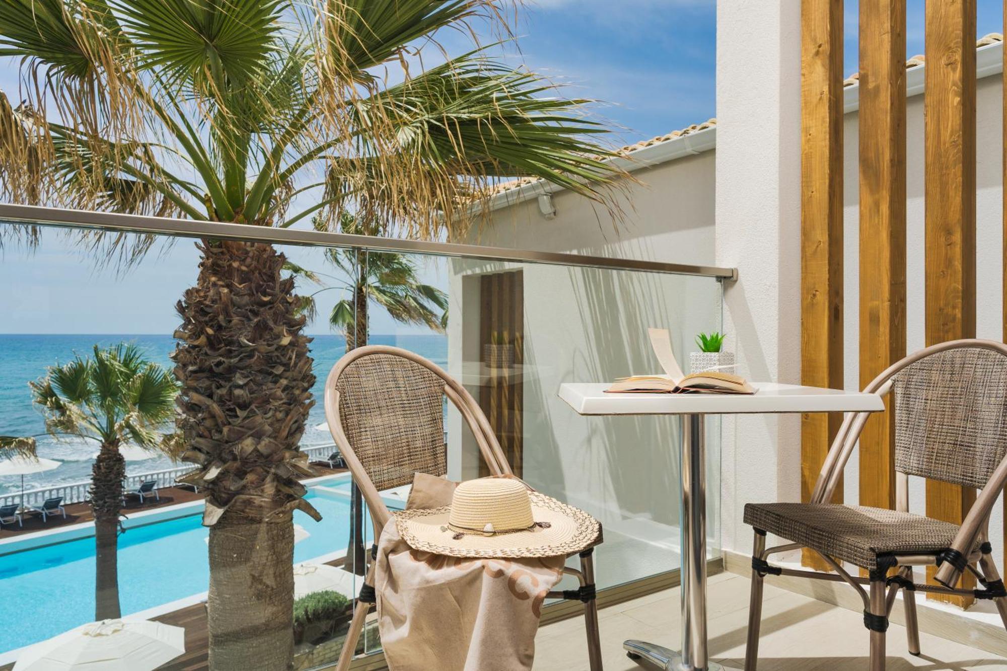 Crystal Beach Hotel Kalamákion Eksteriør bilde