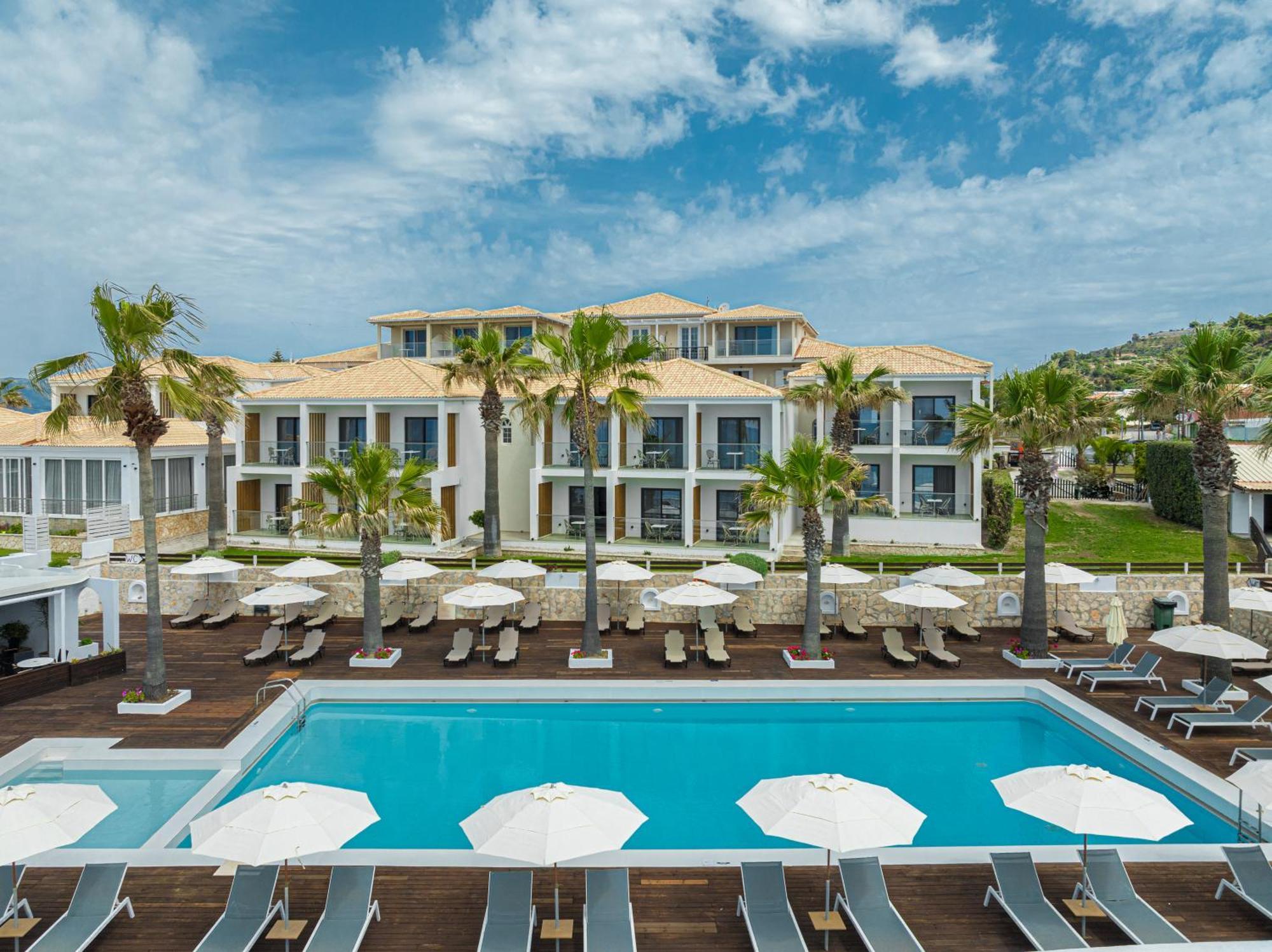 Crystal Beach Hotel Kalamákion Eksteriør bilde